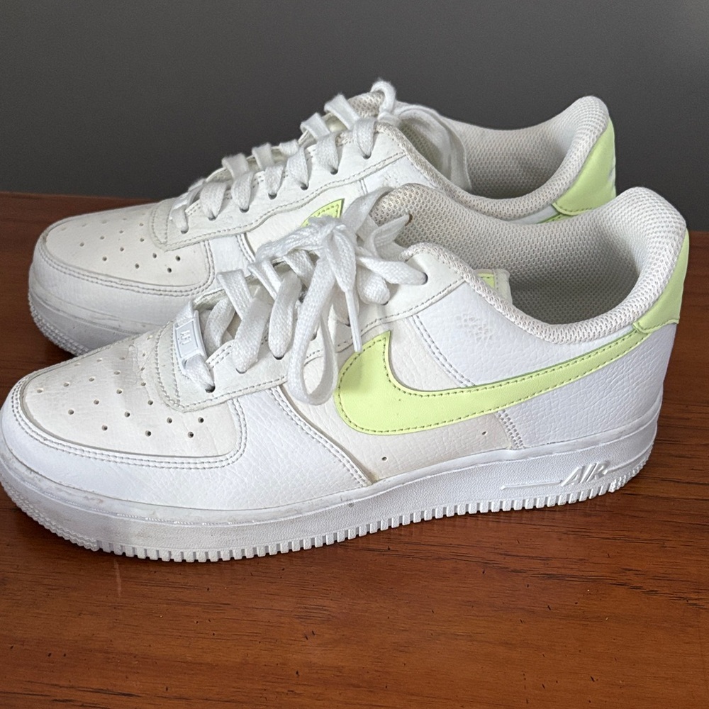 Nike Air Airforce 1Stylish White Sneakers with Neon Accents. Women’s 7.5